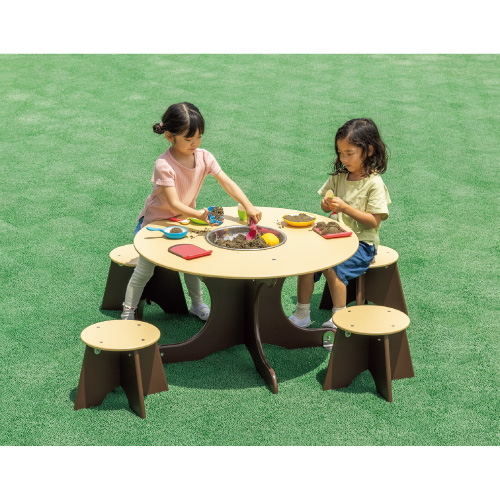 森のガーデンテーブルセット